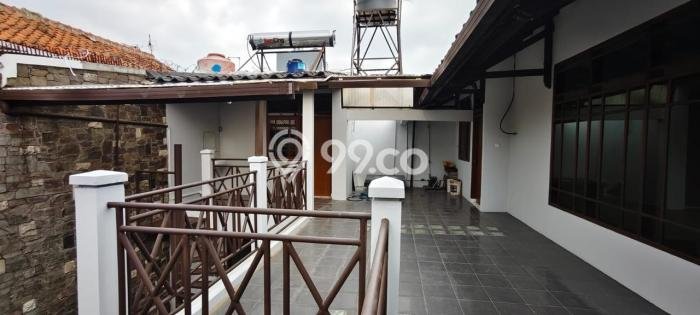 Lokasi terbaik! Rumah siap pakai dikontrakkan di Sukajadi LB 330m2 Lokasi terbaik! Rumah siap pakai dikontrakkan di Sukajadi LB 330m2
