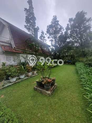Tersedia Vila Kawasan Puncak, Luas 2000m², Lokasi Strategis Tersedia Vila Kawasan Puncak, Luas 2000m², Lokasi Strategis