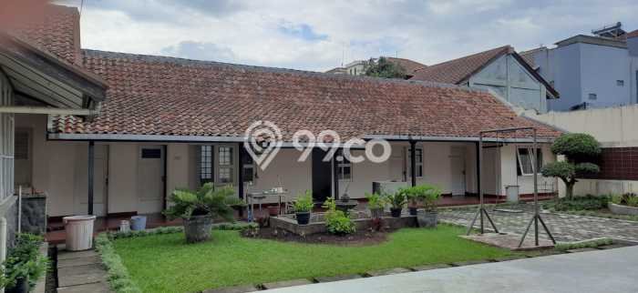 PROPERTI PILIHAN! Rumah area Astanaanyar, Luas 915m2m² LB 450m2m² PROPERTI PILIHAN! Rumah area Astanaanyar, Luas 915m2m² LB 450m2m²