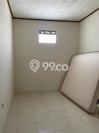 Rumah Terawat kawasan , Bandung, LT 300m2m² LB 500m2m² HARGA MENARIK! Rumah Terawat kawasan , Bandung, LT 300m2m² LB 500m2m² HARGA MENARIK!