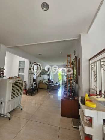Rumah Elit LB 400m2 Siap Pakai Desain Elegan di Cibeunying, Bandung Rumah Elit LB 400m2 Siap Pakai Desain Elegan di Cibeunying, Bandung
