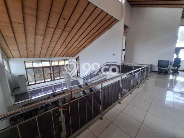 Jual Rumah Mewah Elegan Dengan View Eksklusif di Setiabudi, Bandung Jual Rumah Mewah Elegan Dengan View Eksklusif di Setiabudi, Bandung