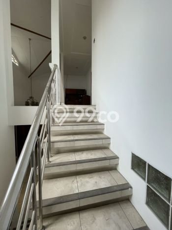 DIJUAL CEPAT! Rumah Premium di Bandung Kulon, Bandung, LT 180m2m² Bangunan 192m2m² BISA KPR! DIJUAL CEPAT! Rumah Premium di Bandung Kulon, Bandung, LT 180m2m² Bangunan 192m2m² BISA KPR!
