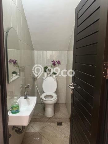 For Sale Rumah 6 Kamar Lokasi Strategis Bagus dan Strategis di Cikutra For Sale Rumah 6 Kamar Lokasi Strategis Bagus dan Strategis di Cikutra