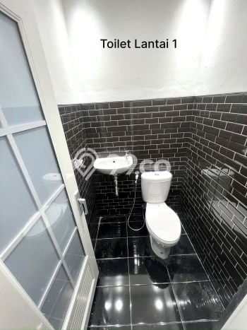 For Rent Ruko Strategis Kawasan Pasir Luyu, Luas 288m², Area Bisnis For Rent Ruko Strategis Kawasan Pasir Luyu, Luas 288m², Area Bisnis