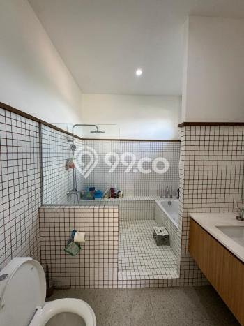Dijual Rumah Luas Elegan Dengan View Eksklusif di Turangga, Bandung Dijual Rumah Luas Elegan Dengan View Eksklusif di Turangga, Bandung