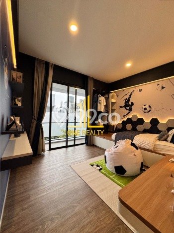 Rumah Modern 4 Kamar Terawat di Kompleks Cluster Summarecon Bandung, Bandung Rumah Modern 4 Kamar Terawat di Kompleks Cluster Summarecon Bandung, Bandung