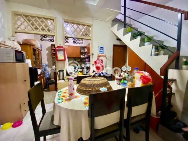 Jual Rumah Eksklusif 4 KT di Bintaro, Tangerang Selatan Jual Rumah Eksklusif 4 KT di Bintaro, Tangerang Selatan