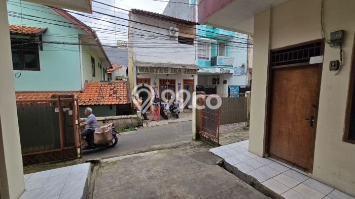 Kost Dijual Lokasi Beji, Depok, 24 KT, 24 KM, 200m2 Kost Dijual Lokasi Beji, Depok, 24 KT, 24 KM, 200m2
