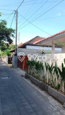 For Sale! Luxury House LT 300m2 Desain Elegan di Tuban For Sale! Luxury House LT 300m2 Desain Elegan di Tuban