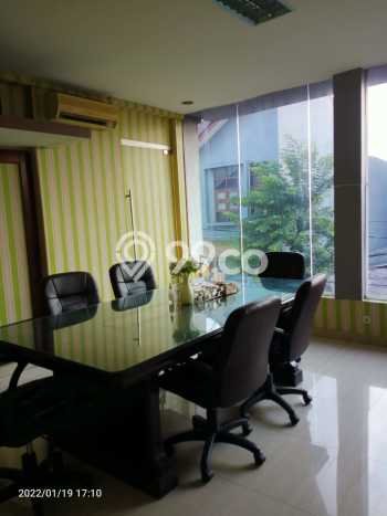 Rumah Mewah LB 750m2 Siap Pakai Desain Elegan di Kayuringin Jaya, Bekasi Rumah Mewah LB 750m2 Siap Pakai Desain Elegan di Kayuringin Jaya, Bekasi