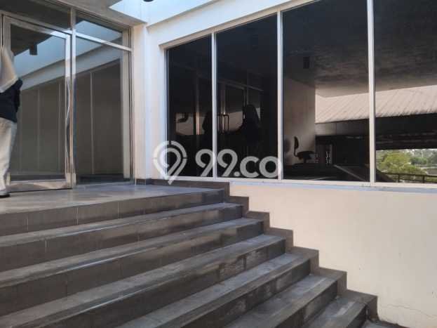 Dijual Pabrik Strategis Kawasan , Luas 2300m2m², Jalan Utama, Area Bisnis Dijual Pabrik Strategis Kawasan , Luas 2300m2m², Jalan Utama, Area Bisnis