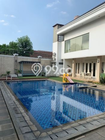 Rumah Mewah LB 600m2 Siap Huni Desain Elegan di Pondok Kelapa, Jakarta Timur Rumah Mewah LB 600m2 Siap Huni Desain Elegan di Pondok Kelapa, Jakarta Timur