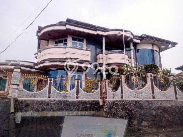Dijual Rumah Luas Megah Dengan View Eksklusif di Kunciran, Tangerang Dijual Rumah Luas Megah Dengan View Eksklusif di Kunciran, Tangerang