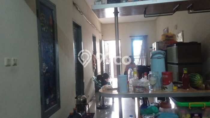 Rumah Luas Asri 5 KT Siap Pakai di Taman Kota Jakarta Barat Rumah Luas Asri 5 KT Siap Pakai di Taman Kota Jakarta Barat