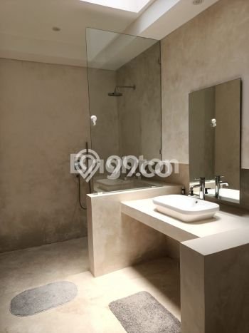 Vila Siap Huni Kawasan , Luas 350m2m², Lokasi Premium Vila Siap Huni Kawasan , Luas 350m2m², Lokasi Premium