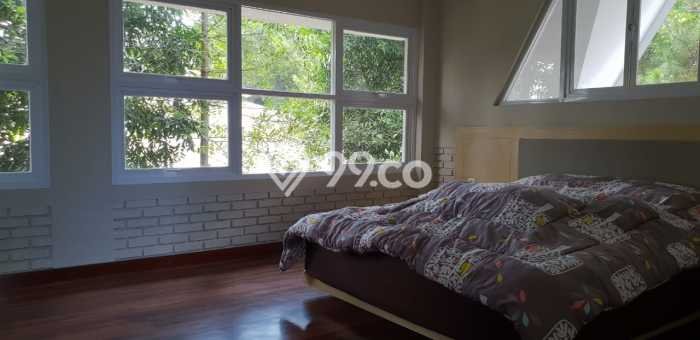 Vila Strategis Kawasan Lembang, Ukuran 1131m2m², Area Nyaman untuk keluarga Vila Strategis Kawasan Lembang, Ukuran 1131m2m², Area Nyaman untuk keluarga