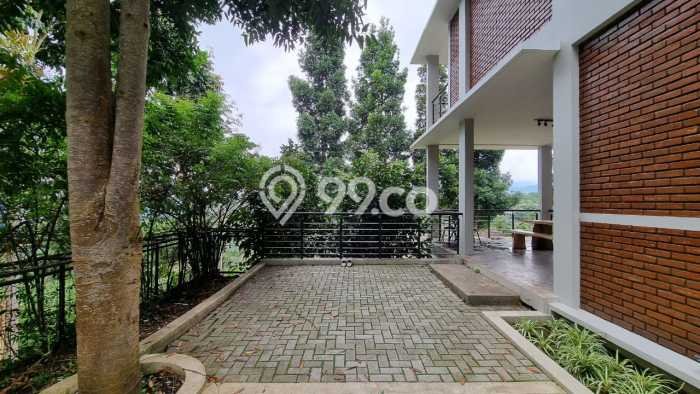 Vila Strategis Kawasan Lembang, Ukuran 1131m2m², Area Nyaman untuk keluarga Vila Strategis Kawasan Lembang, Ukuran 1131m2m², Area Nyaman untuk keluarga