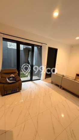 Rumah Modern 3 Kamar LT 120m2 di Suvarna Sutera Rumah Modern 3 Kamar LT 120m2 di Suvarna Sutera