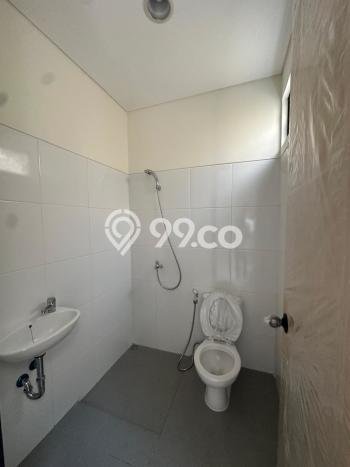 Jarang Ada! Rumah Sewa 3 Kamar Bagus Siap Huni Suvarna Sutera Jarang Ada! Rumah Sewa 3 Kamar Bagus Siap Huni Suvarna Sutera