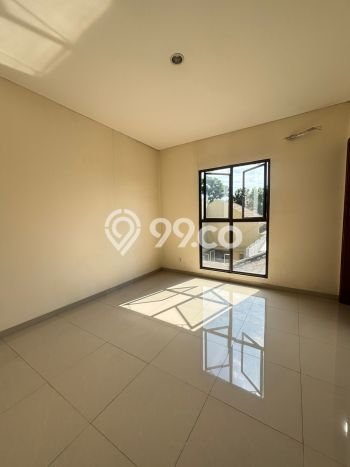 Sewa Rumah Harga Terjangkau di Suvarna Sutera Tangerang Punya 4 Kamar Tidur Sewa Rumah Harga Terjangkau di Suvarna Sutera Tangerang Punya 4 Kamar Tidur