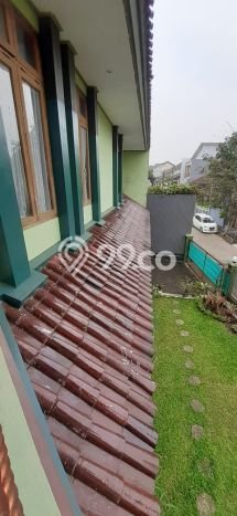 Rumah Elit LB 350m2 Siap Pakai Desain Elegan di Geger Kalong, Bandung Rumah Elit LB 350m2 Siap Pakai Desain Elegan di Geger Kalong, Bandung