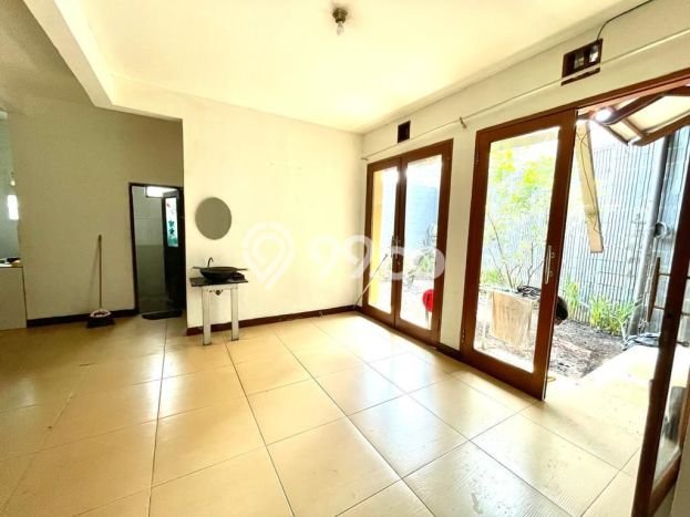 Rumah Luxury Modern Tanpa Renovasi di Buah Batu Bandung Rumah Luxury Modern Tanpa Renovasi di Buah Batu Bandung