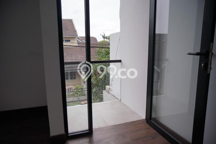 Rumah Modern Minimalis 4 Kamar Siap Huni di Arcamanik Rumah Modern Minimalis 4 Kamar Siap Huni di Arcamanik
