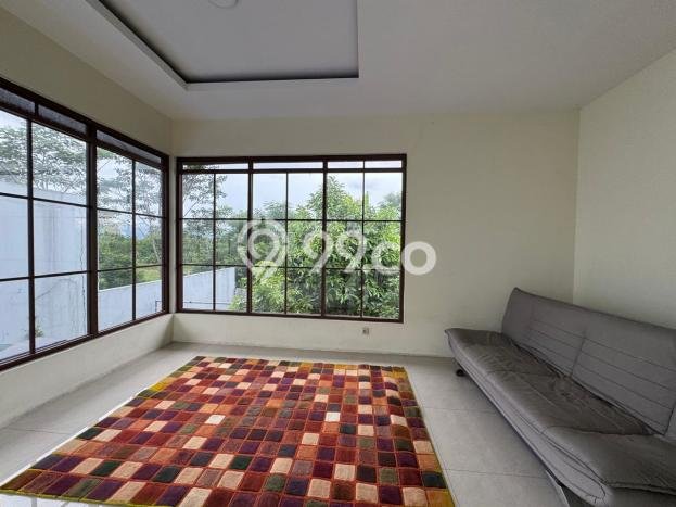 Rumah Elit Modern Tanpa Renovasi di Padalarang Bandung Rumah Elit Modern Tanpa Renovasi di Padalarang Bandung