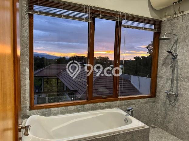 Rumah Elit Modern Tanpa Renovasi di Padalarang Bandung Rumah Elit Modern Tanpa Renovasi di Padalarang Bandung
