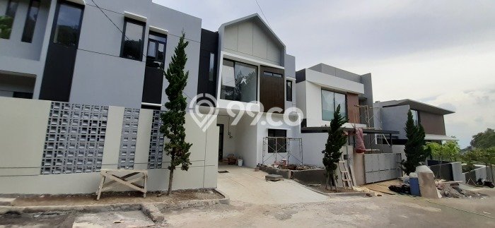 Rumah Luas Asri 3 KT Siap Pakai di Setiabudi Bandung Rumah Luas Asri 3 KT Siap Pakai di Setiabudi Bandung