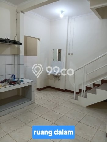 Disewakan! Rumah 3 Kamar Tidur &
1 Kamar Mandi di Tanjung Duren, Jakarta Barat Disewakan! Rumah 3 Kamar Tidur &
1 Kamar Mandi di Tanjung Duren, Jakarta Barat