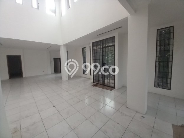 Ruko disewakan lokasi strategis Kembangan Jakarta Barat 105m2 Ruko disewakan lokasi strategis Kembangan Jakarta Barat 105m2