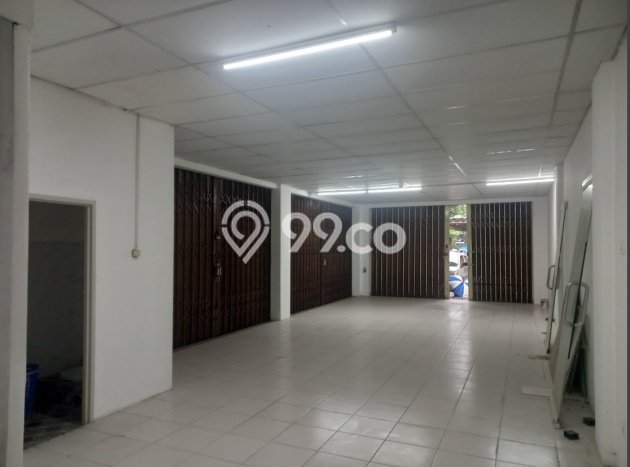Ruko disewakan lokasi strategis Kembangan Jakarta Barat 105m2 Ruko disewakan lokasi strategis Kembangan Jakarta Barat 105m2