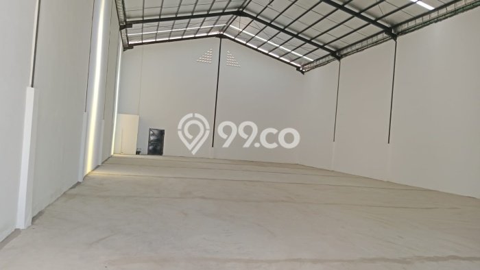 Gudang bagus disewakan di Pakuhaji Tangerang dengan LB 450m2 harga sewa terbaik Gudang bagus disewakan di Pakuhaji Tangerang dengan LB 450m2 harga sewa terbaik