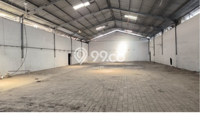 Gudang disewakan lokasi strategis Cipondoh Tangerang 800m2 Gudang disewakan lokasi strategis Cipondoh Tangerang 800m2