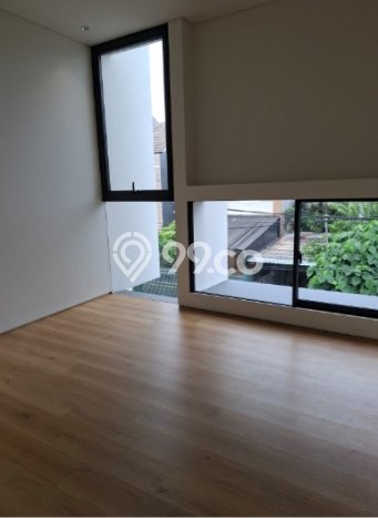 Hunian Mewah LB 199m2 Siap Pakai Desain Elegan di Joglo, Jakarta Barat Hunian Mewah LB 199m2 Siap Pakai Desain Elegan di Joglo, Jakarta Barat
