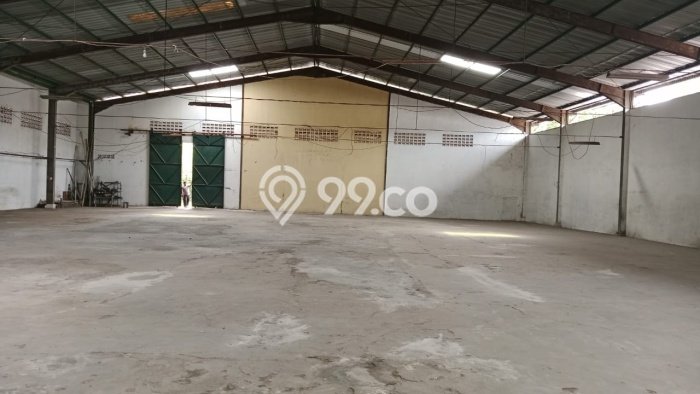 Unit Gudang Disewakan di Angke di Area Ramai & Strategis Unit Gudang Disewakan di Angke di Area Ramai & Strategis