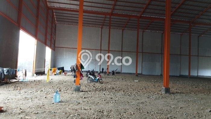 Unit Gudang Disewakan di Teluk Naga di Area Ramai & Strategis Unit Gudang Disewakan di Teluk Naga di Area Ramai & Strategis