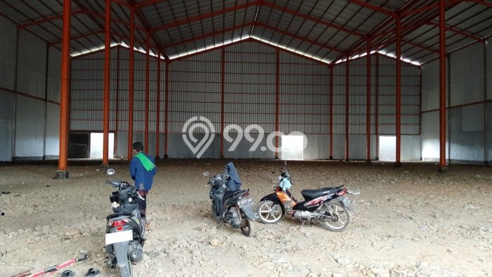 Unit Gudang Disewakan di Teluk Naga di Area Ramai & Strategis Unit Gudang Disewakan di Teluk Naga di Area Ramai & Strategis