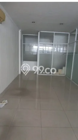 Untuk Disewa Ruko di Kebon Jeruk Jakarta Barat LT 61m2, LB 180m2 Untuk Disewa Ruko di Kebon Jeruk Jakarta Barat LT 61m2, LB 180m2