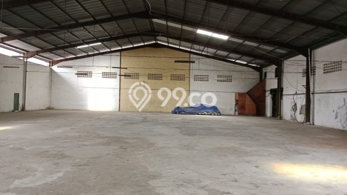 Unit Gudang Disewakan di Angke di Area Ramai & Strategis Unit Gudang Disewakan di Angke di Area Ramai & Strategis