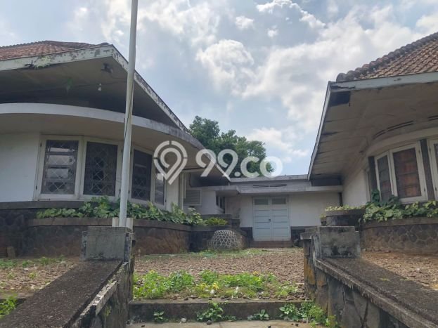 Rumah Elit LB 1000m2 Siap Pakai Desain Elegan di Bandung Kota, Bandung Rumah Elit LB 1000m2 Siap Pakai Desain Elegan di Bandung Kota, Bandung