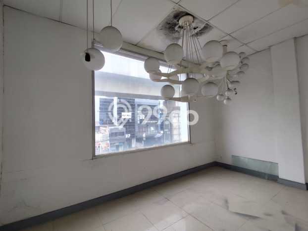 Unit Ruko Dijual di Jakarta Selatan LT 161m2 & LB 204m2 Unit Ruko Dijual di Jakarta Selatan LT 161m2 & LB 204m2