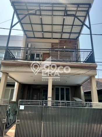 Siap Huni Hunian Elit 4 Kamar di Kelapa Gading Dekat ke Mana Saja Siap Huni Hunian Elit 4 Kamar di Kelapa Gading Dekat ke Mana Saja