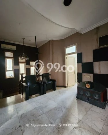 FEATURED! Rumah di Medan Johor, 3 KM, Area Premium, Luas 186m² Bangunan 216m² FEATURED! Rumah di Medan Johor, 3 KM, Area Premium, Luas 186m² Bangunan 216m²
