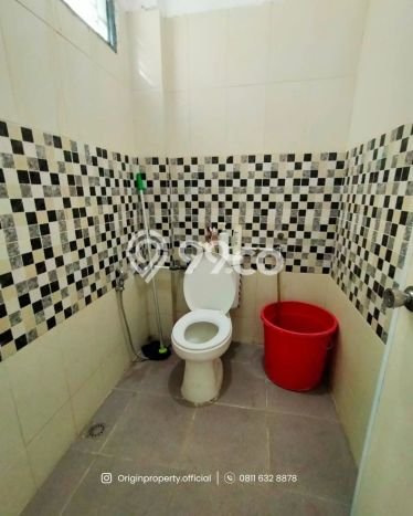 Area Ramai! Ruko Dijual di Medan Polonia untuk Bisnis Luas Bangunan 192m2 Area Ramai! Ruko Dijual di Medan Polonia untuk Bisnis Luas Bangunan 192m2