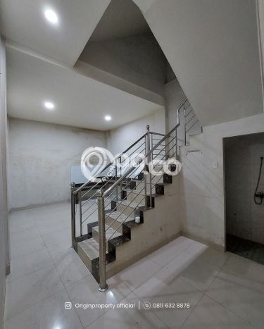 PRIME LOCATION! Ruko Kawasan Medan Tembung, Luas 64m², Kawasan Komersial, Posisi Strategis PRIME LOCATION! Ruko Kawasan Medan Tembung, Luas 64m², Kawasan Komersial, Posisi Strategis