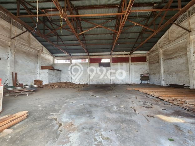 Dijual Gudang Kawasan Premium Kawasan Medan Johor, Luas 4500m², Jalan Utama Dijual Gudang Kawasan Premium Kawasan Medan Johor, Luas 4500m², Jalan Utama