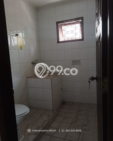 Rumah di Medan Kota, Akses ke Fasilitas, 4 KM, LT 248m² Bangunan 168m² Rumah di Medan Kota, Akses ke Fasilitas, 4 KM, LT 248m² Bangunan 168m²